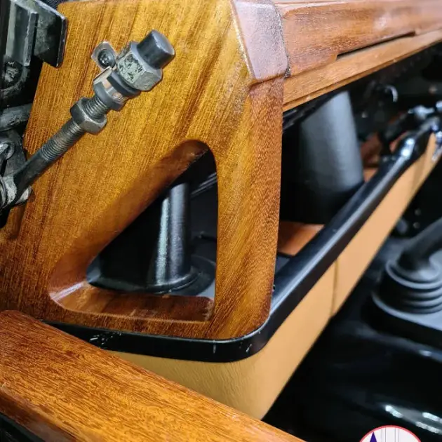 Dash Grab Handle